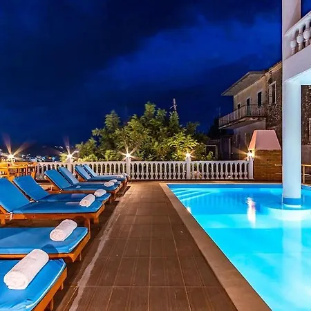 Goro's 8 - Pool, Kitchen & Parking Apartament *