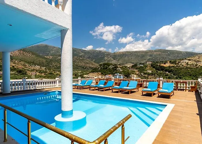 Goro's 8 - Pool, Kitchen & Parking Appartamento